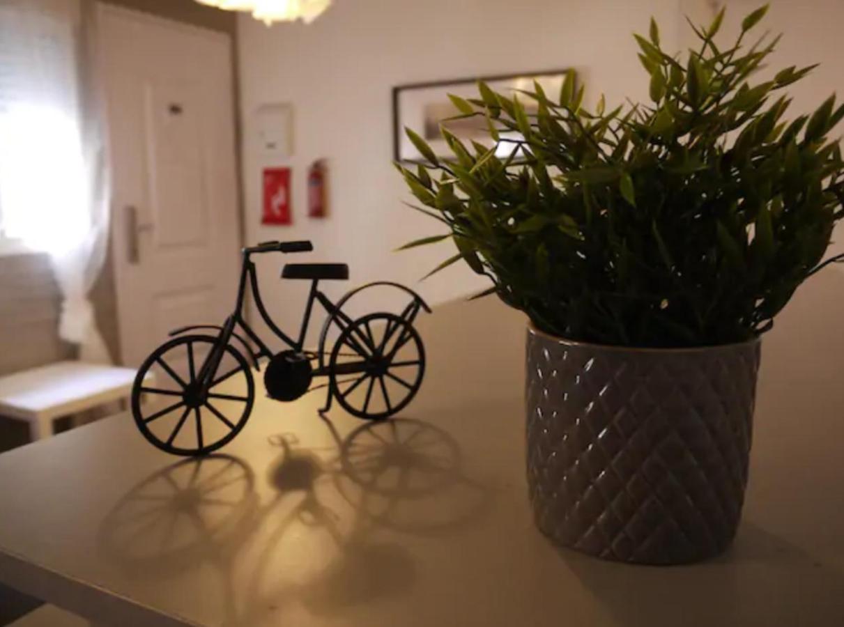Cozy Rooms - Banera Hidromasaje บาเลนเซีย ภายนอก รูปภาพ