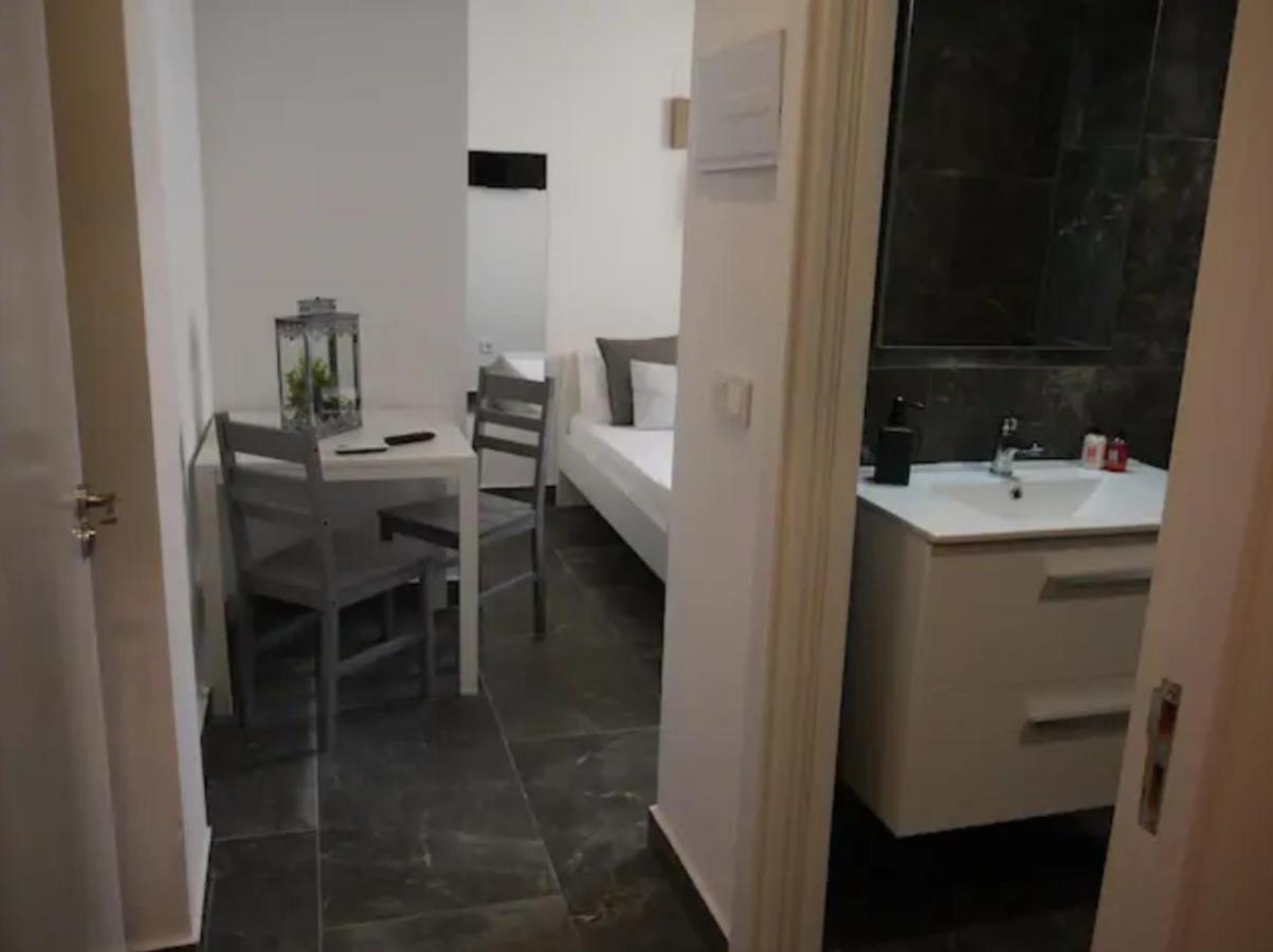 Cozy Rooms - Banera Hidromasaje บาเลนเซีย ภายนอก รูปภาพ